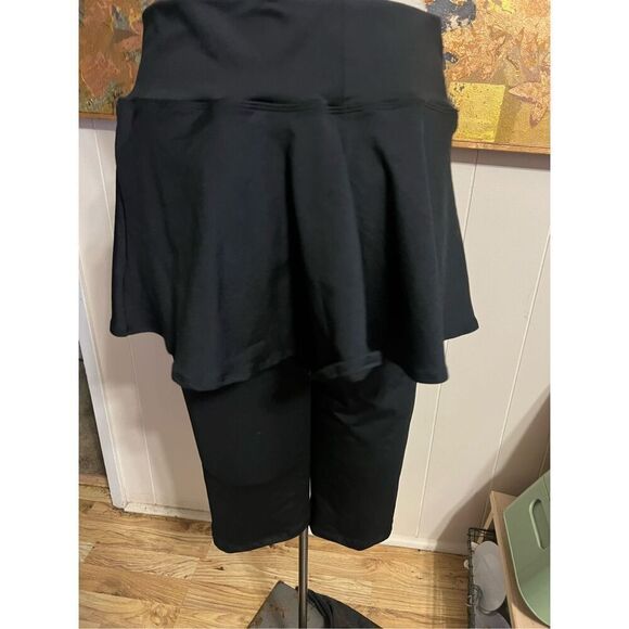 RARE Dear Sparkle Black Plus Size Cropped Skirted Yoga Leggings With Audio Pocke - Picture 3 of 6